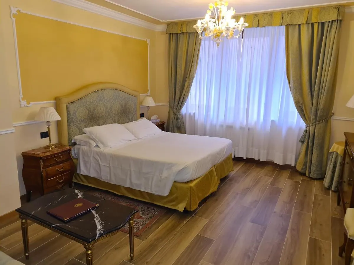 Hotel Ca' Dei Conti Venice 4*,  Italy